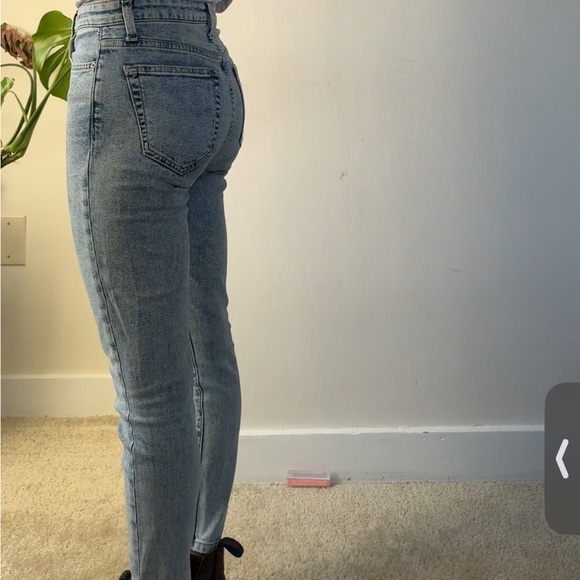 Joe’s Acid Wash. SIZE 25. - Picture 4 of 7